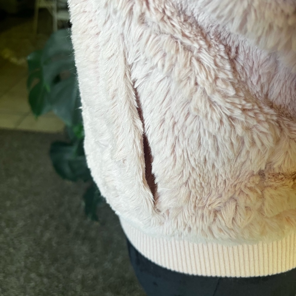 Love Tree Soft Blush Teddy Jacket - Picture 4 of 8
